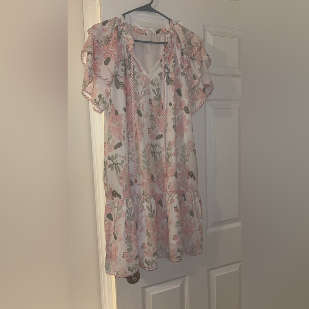 WOMENS PINK FLORAL DRESS NWOT SIZE LARGE